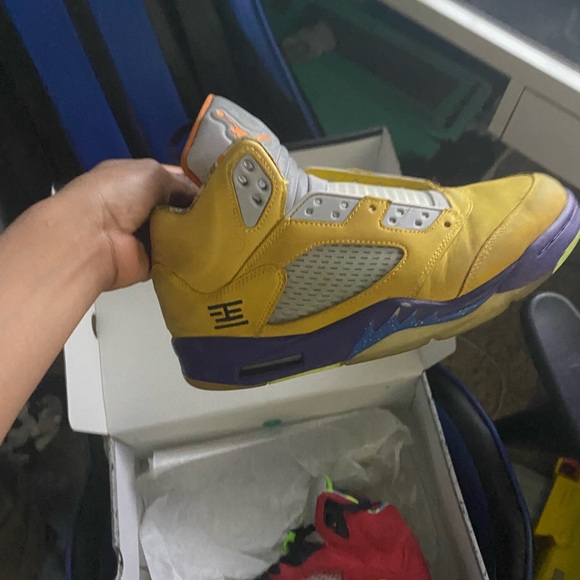 Jordan 5 what the - Picture 2 of 5